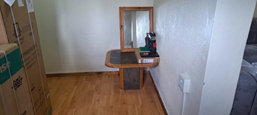 5 Bedroom Property for Sale in Lansdowne Western Cape